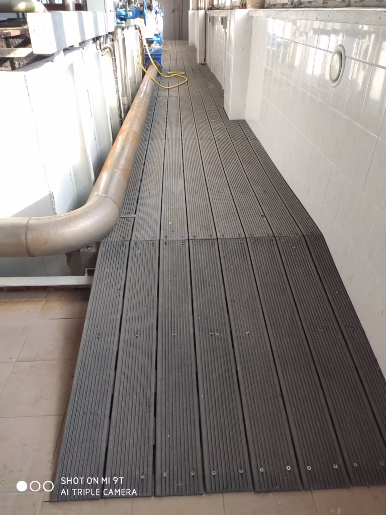 IMG 20200814 083716 Pomost w oczyszczalni ścieków w Starym Polu