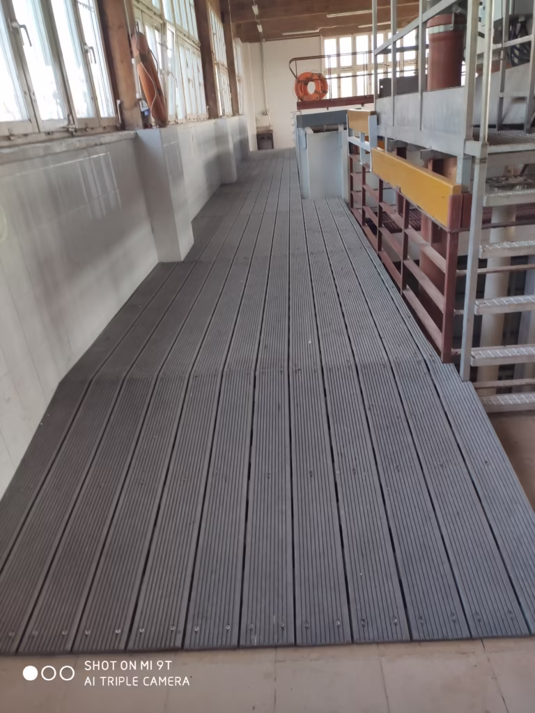 IMG 20200814 083747 1 Pomost w oczyszczalni ścieków w Starym Polu